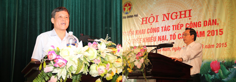 Phó chủ tịch UBND TP Hải Phóng Nguyễn Xuân Bình và Phó chủ tịch UBND TP Hà Nội Vũ Hồng Khanh phát biểu tại Hội nghị