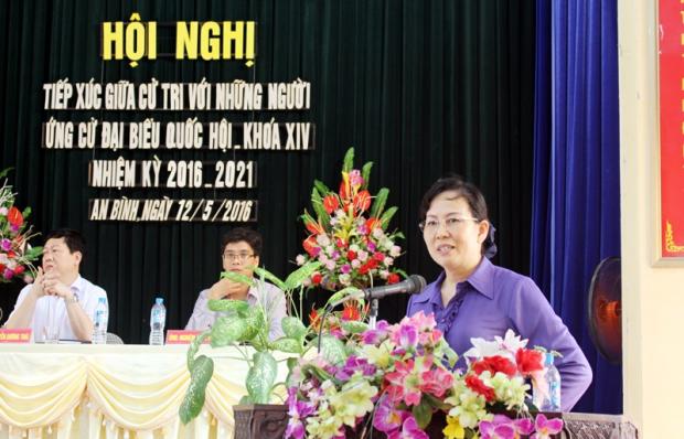 Phó Tổng Thanh tra Chính phủ Lê Thị Thủy tiếp xúc cử tri tại Hải Dương