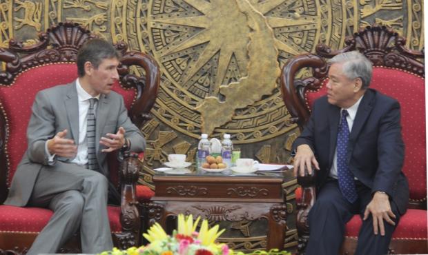 Tổng Thanh tra Chính phủ Việt Nam tiếp Đại sứ Vương quốc Anh