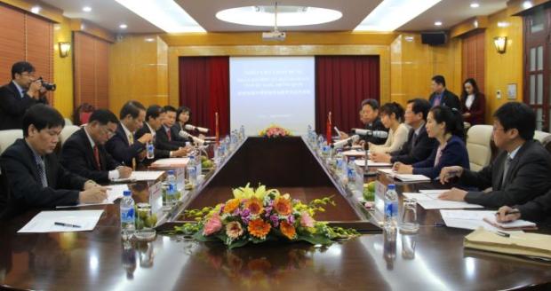 Tiếp và làm việc với Đoàn đại biểu Ủy ban Giám sát tỉnh Hà Nam, Trung Quốc