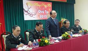 Phó Thủ tướng Nguyễn Xuân Phúc thăm, chúc Tết cán bộ Trụ sở Tiếp công dân của...