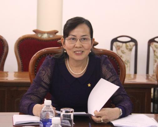 Phó Tổng Thanh tra Nguyễn Chiến Bình kiểm tra công tác thi đua khen thưởng...