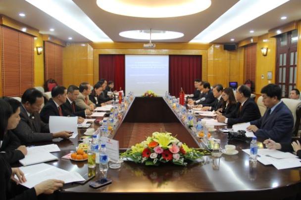 Tiếp Đoàn đại biểu cấp cao Cơ quan Tiếp công dân Nhà nước Trung Quốc