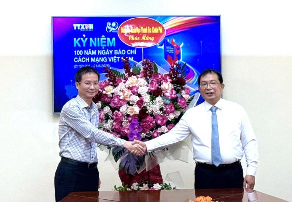 Phó Tổng Thanh tra Lê Tiến Đạt thăm, chúc mừng Hội Nhà báo Việt Nam và Thông...