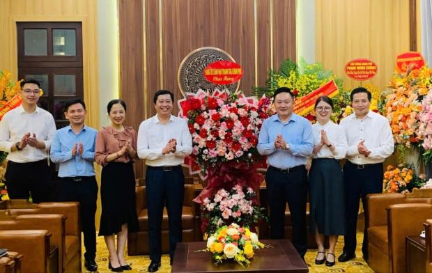 Phó Tổng Thanh tra Chính phủ Dương Quốc Huy thăm, chúc mừng các cơ quan báo chí